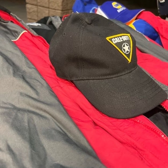 Call of Duty hat - Picture 2 of 3